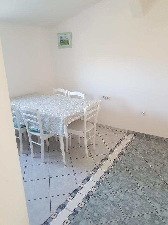 Apartments Ana Novalja Exterior photo