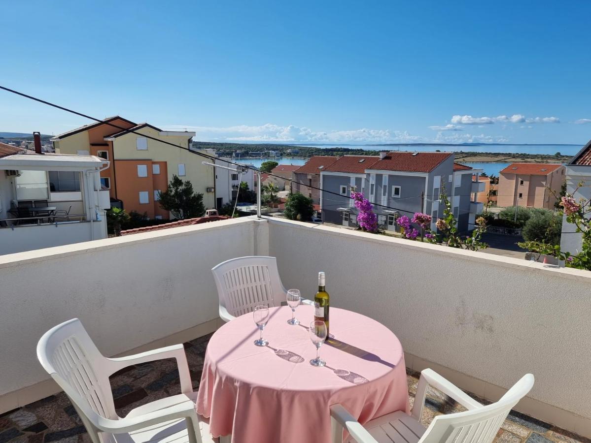 Apartments Ana Novalja Exterior photo
