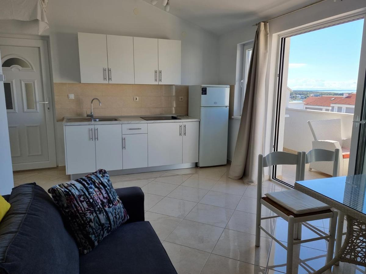 Apartments Ana Novalja Exterior photo