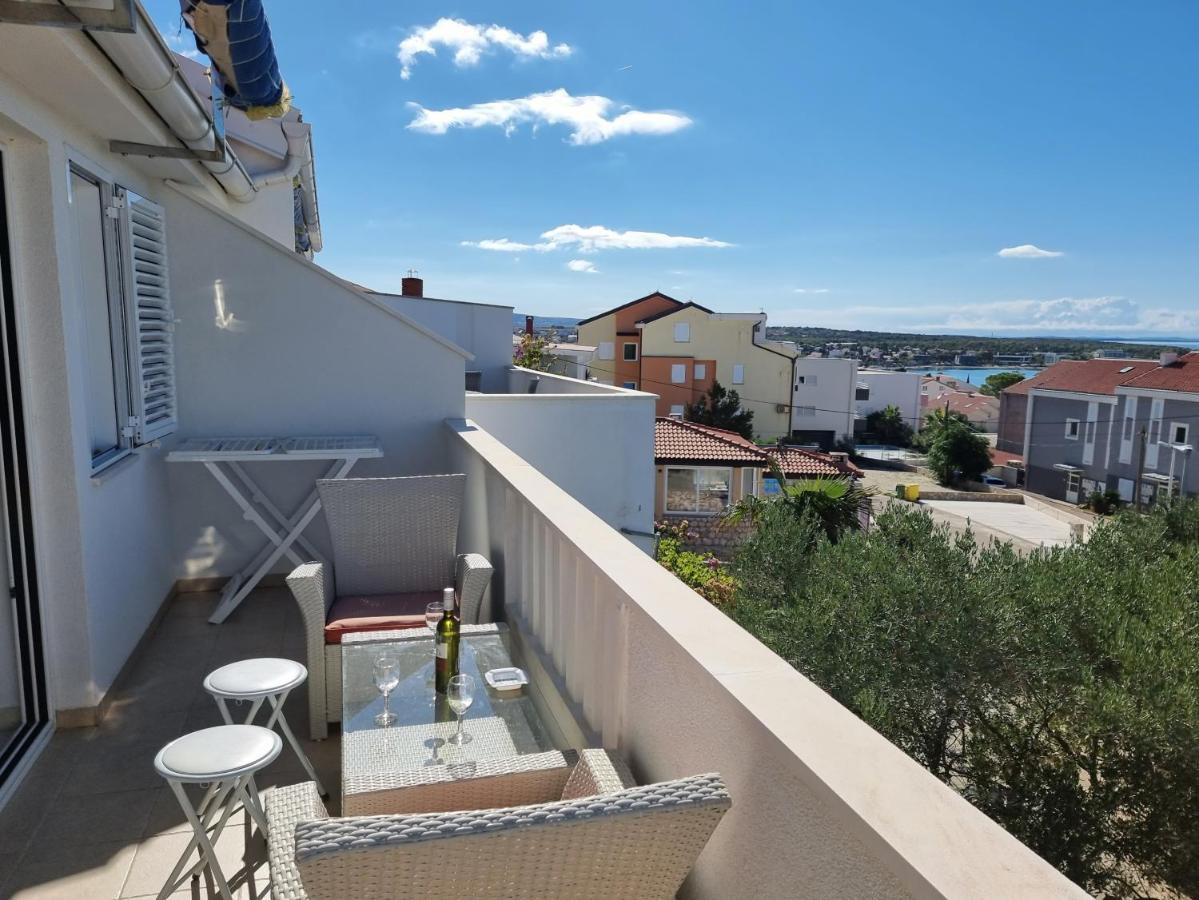 Apartments Ana Novalja Exterior photo